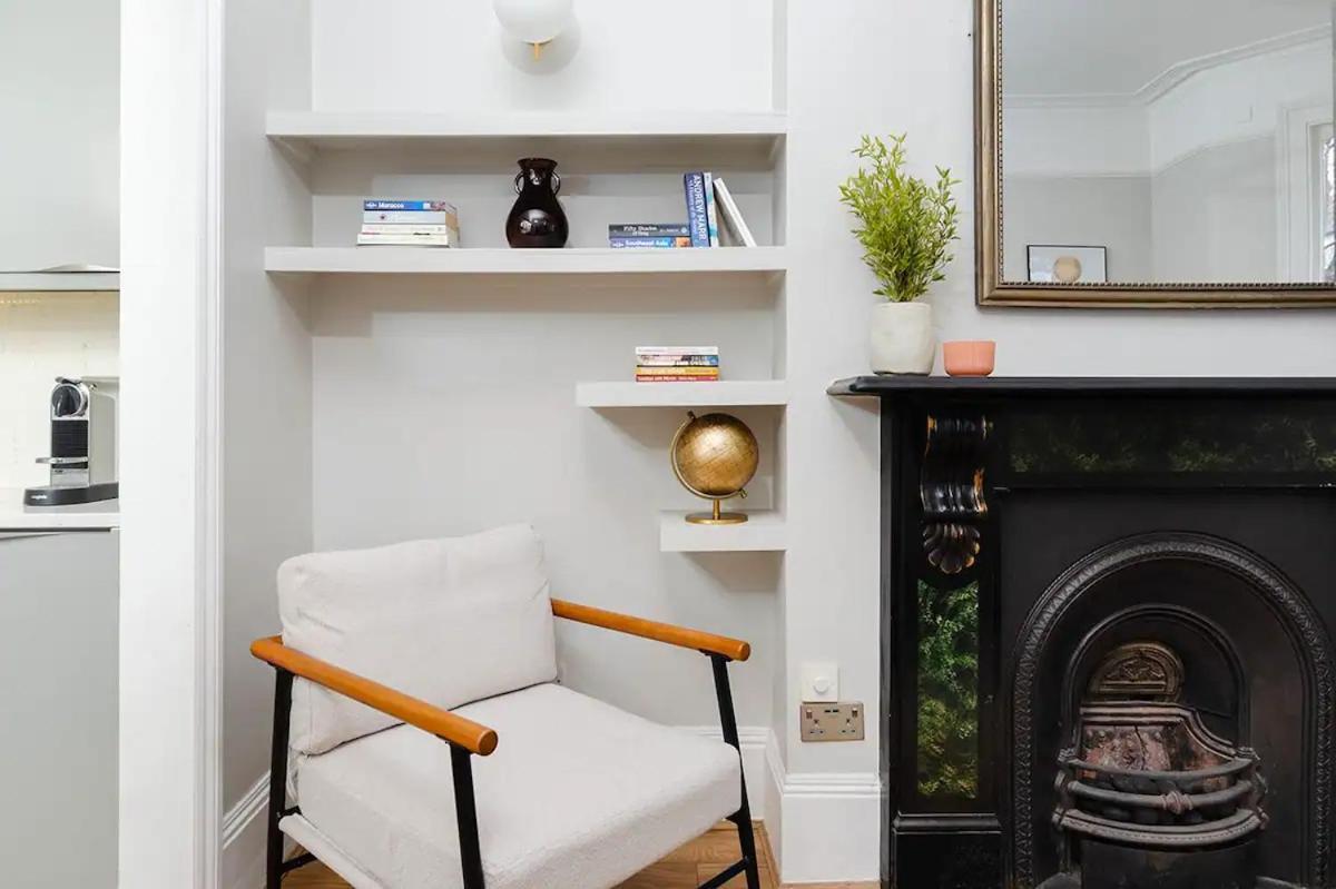 Stylish 2 Bedroom Hammersmith Apartment London